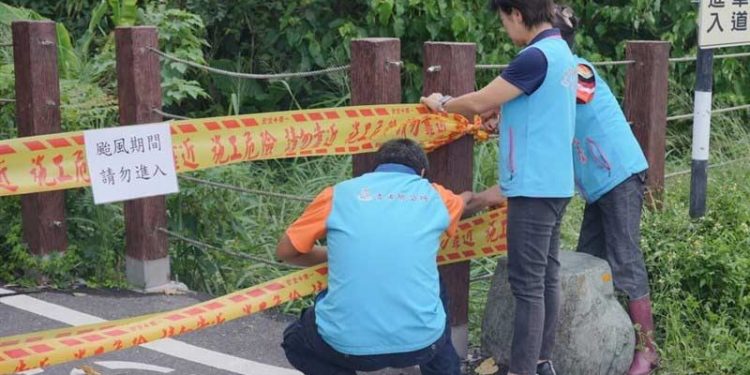 Topan Krathon Mendekati Taiwan, Semua Penerbangan Dibatalkan, Kantor dan Sekolah Ditutup