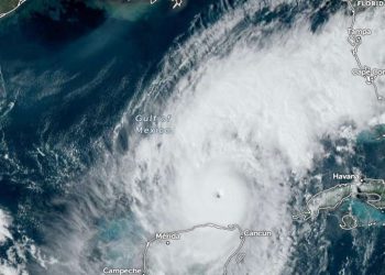 Hurricane Milton Membentuk Dinding Mata Baru Saat Perintah Evakuasi Jutaan Orang di Florida