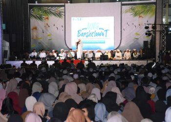 Ribuan Jemaah Menghadiri UNG Berselawat