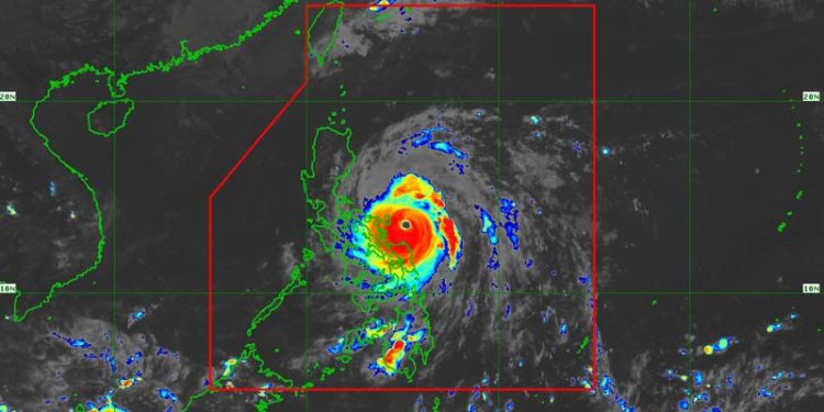 Topan Super Man-yi Bawa Gelombang Badai dan Hujan Lebat, Sinyal Angin Kencang Dikibarkan di Filipina