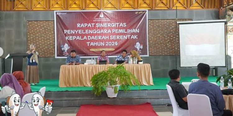 Meminimalkan Permasalahan di TPS KPU Kabupaten Gorontalo Menggelar Rapat Sinergitas