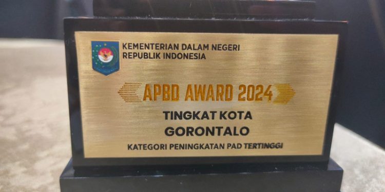 Pemerintah Kota Gorontalo Terima Penghargaan APBD Award 2024 Dari Kemendagri