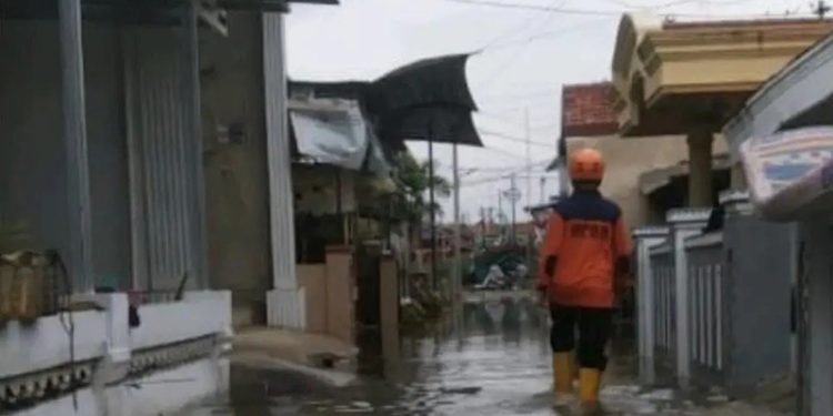 Banjir Pasang Air Laut Melanda Kabupaten Tegal