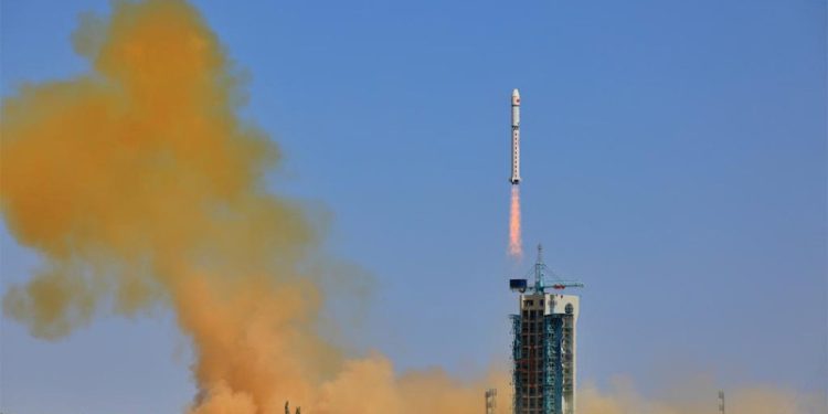 Tiongkok Meluncurkan Satelit Untuk Pemantauan Bencana Alam