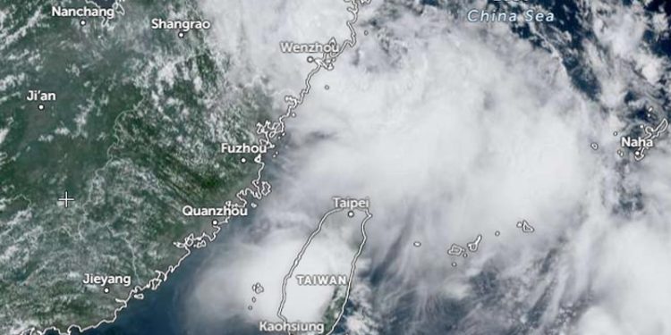 Topan Danas Akan Mendarat di Zhejiang Hingga Fujian, Cina