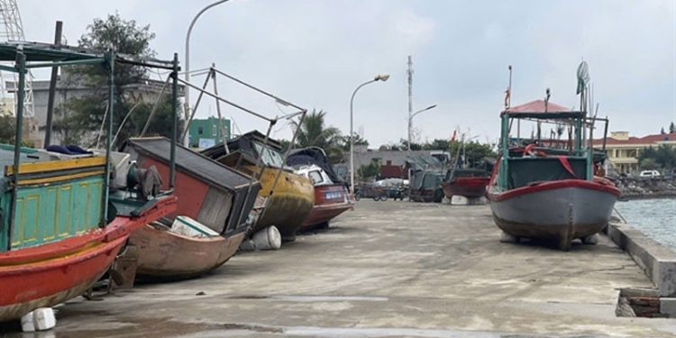 Vietnam Bersiap Menghadapi Topan Wipha