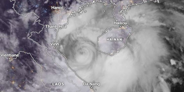 Topan Kajiki Hari Ini Akan Mendarat di Pantai Vietnam