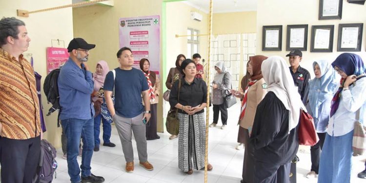 Tim PAIR dan Peneliti UNG Visitasi Lapangan di Desa Biluhu