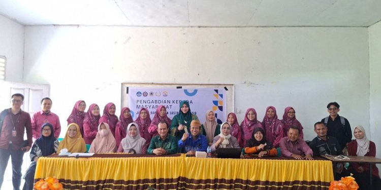 Dosen UNG Edukasi Santri Tentang Literasi Digital dan Etika Berbahasa