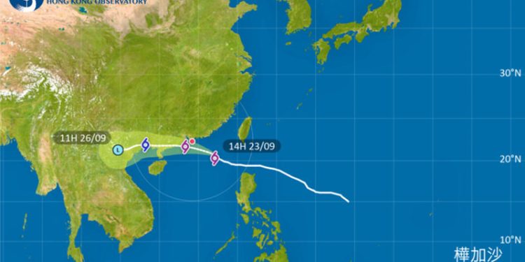 Hong Kong Keluarkan Peringatan Angin Kencang Terbaru Topan Super Ragasa