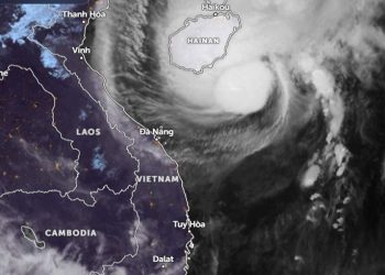 Badai Tropis Fengshen Mendekati Vietnam Tengah