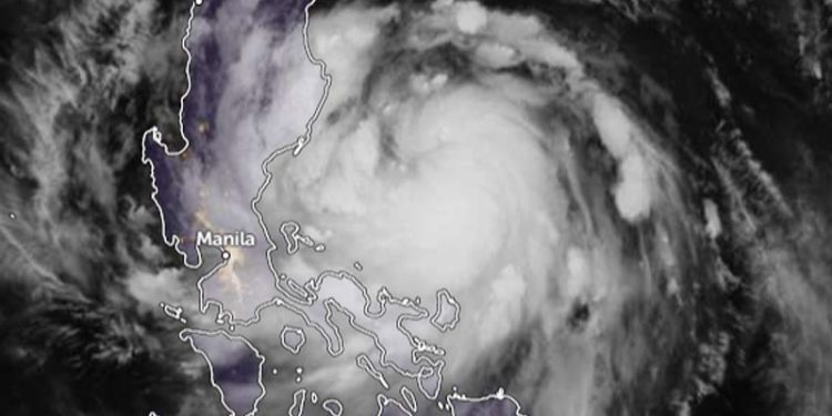 Badai Matmo Mendekati Pendaratan di Luzon Utara, Filipina