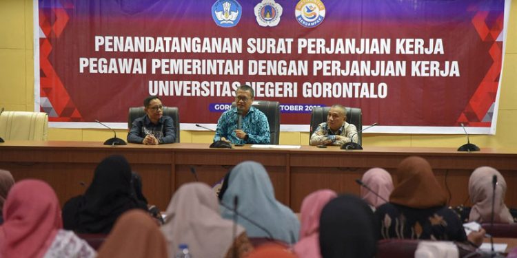 265 ASN UNG Tanda Tangani Surat Perjanjian Kerja