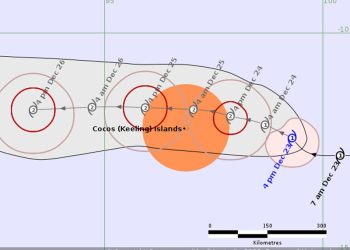 Siklon Tropis Grant Dapat Membawa Peningkatan Gelombang Laut di Pesisir Selatan Indonesia