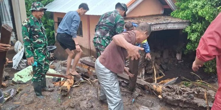 Korban Tewas dan Hilang Banjir di Pulau Siau 19 Orang