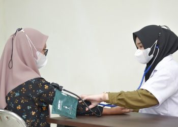 49 Mahasiswa Profesi Ners UNG Berikan Layanan Kesehatan