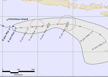 Bibit Siklon Tropis 90S Akan Menguat Saat Bergerak ke Timur di Selatan Jawa