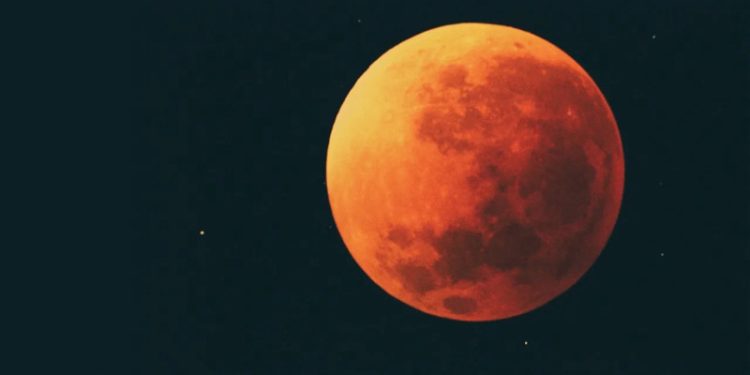 Besok 3 Maret Puncak Gerhana Bulan Total Warna Merah