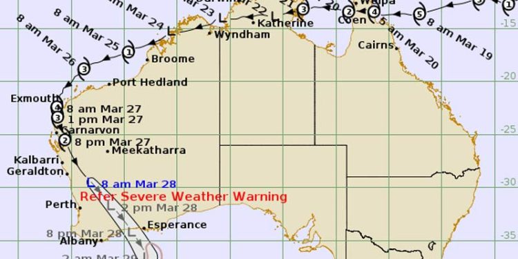 Siklon Tropis Narelle Menghantam Separuh Pesisir Benua Australia dengan Jalur Lintasan 6500 km