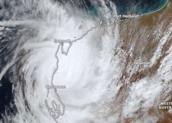 Siklon Tropis Narelle Mendarat Dekat Coral Bay, Australia Barat
