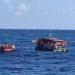 Tim Pencarian dan Pertolongan Evakuasi Korban Kapal Nazila yang Tenggelam di Laut Maluku