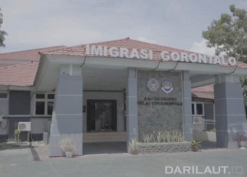Bawa Sampel Tanah Dari Buol Imigrasi Gorontalo Deportasi 4 WNA Asal Cina