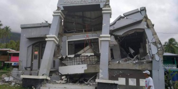 Gempa Dahsyat di Filipina Selatan Menewaskan 15 Orang