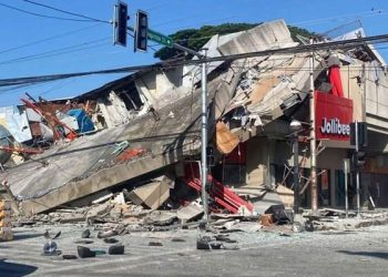 Puluhan Bangunan Roboh Akibat Gempa Dahsyat Dekat Sarangani Filipina Selatan