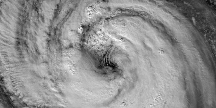 Analisis NASA: Topan Jangmi Memiliki Diameter Ujung Spektrum yang Lebih Besar
