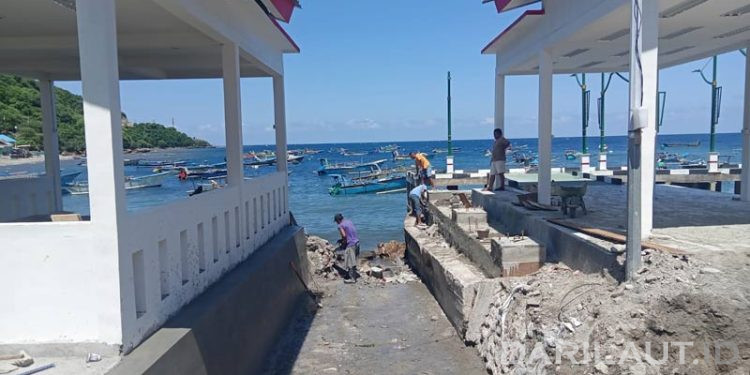 Abaikan Kearifan Lokal Pondasi Kampung Nelayan Merah Putih di Gorontalo Amblas