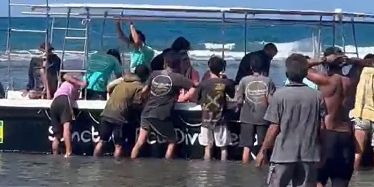 Musibah Kecelakaan Laut di Teluk Tomini, Gubernur Gorontalo Minta Basarnas Cari Nakhoda yang Hilang