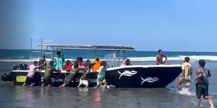 13 Korban Kapal Tenggelam di Teluk Tomini Termasuk Wisatawan Mancanegara Selamat, 1 Hilang