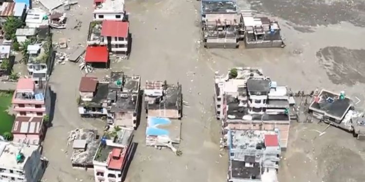 362 Orang Tewas dan 1.400 hilang di Nepal dan Tibet Akibat Banjir Dahsyat Himalaya