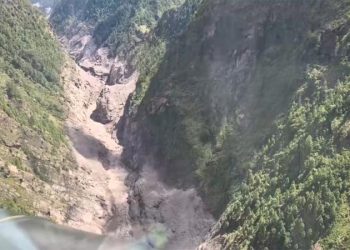 Runtuhnya Gletser Himalaya Memicu Aliran Lumpur yang Menghantam Pos Lintas Batas Tibet