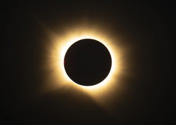 NASA Memotret Gerhana Matahari Total yang Menakjubkan