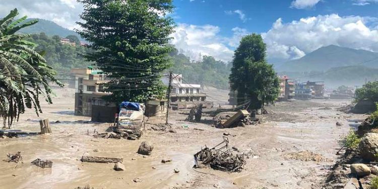 Banjir Bandang Dahsyat Menerjang Nepal, 95 Orang Tewas, 391 Wisatawan Hilang
