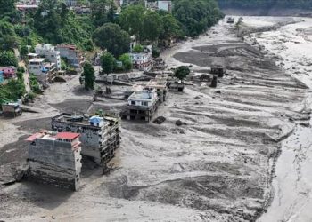 Banjir Mematikan di Himalaya: Struktur Es Berubah, Gletser Runtuh dan Lereng Gunung Ambruk