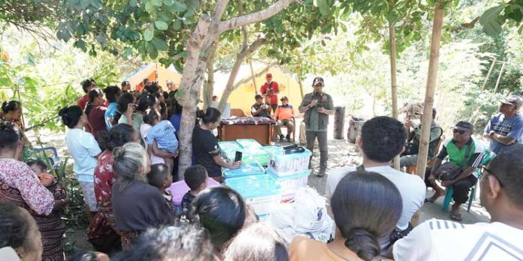 Dukungan Bantuan Untuk Korban Gempa M 7,7 Laut Flores di Pulau Palue NTT