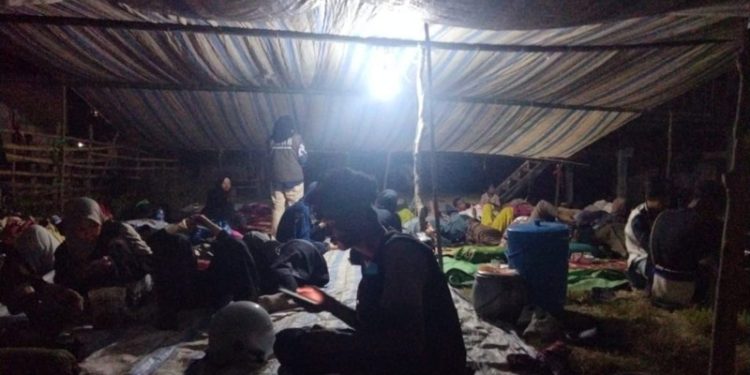 Gempa NTT, Mahasiswa KKN UMY di Manggarai Barat dan Timur Jadi Relawan Bencana