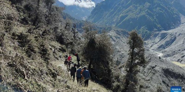 Ancaman Baru Dari Danau Alami Setelah Runtuhnya Gletser Himalaya di Perbatasan Nepal-Tibet