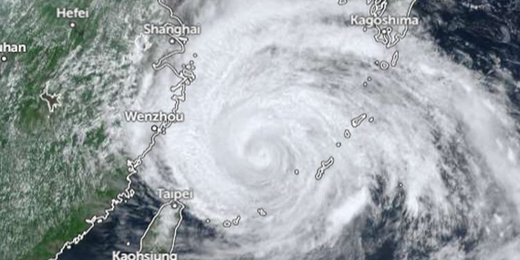 Typhoon Dolphin’s Path Forms a Hexagonal Pattern Heading Toward China’s East Coast