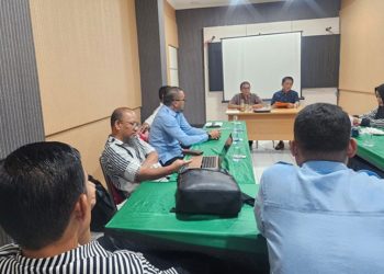 Pascasarjana UNG Perkuat Budaya Riset melalui Diskusi Artikel Ilmiah