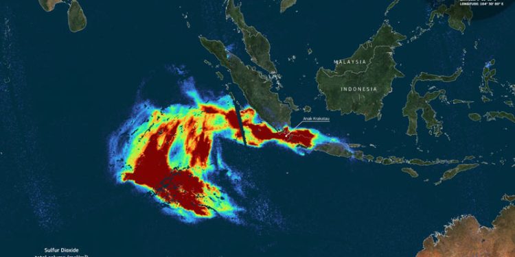 Citra Satelit Copernicus Sentinel-5P Memperlihatkan Peningkatan Konsentrasi Sulfur Dioksida Akibat Erupsi Gunung Anak Krakatau