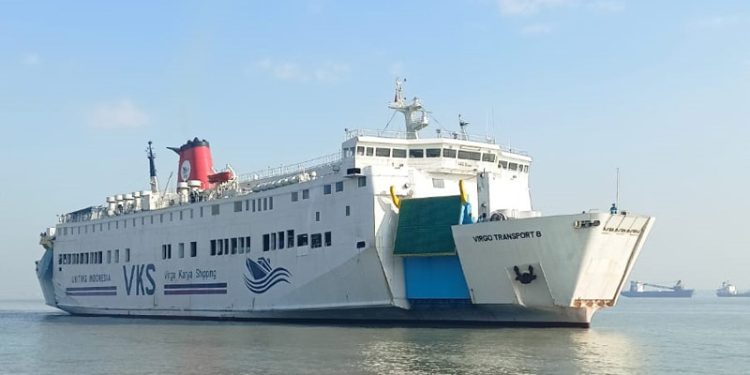 KMP Virgo Transport 8 Berbobot 8.540 GT Mengalami Kemiringan di Perairan Masalembo Laut Jawa