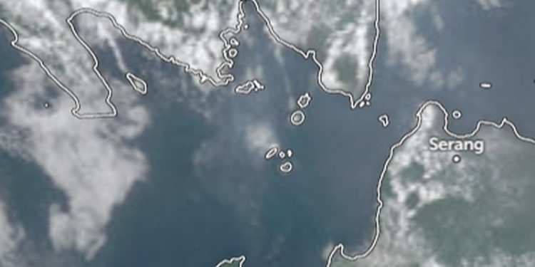 Liput Erupsi Gunung Anak Krakatau Lima Jurnalis Hilang Kontak di Selat Sunda