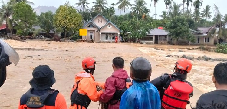 Banjir Merendam Aceh Tenggara, Gayo Lues dan Kota Padang